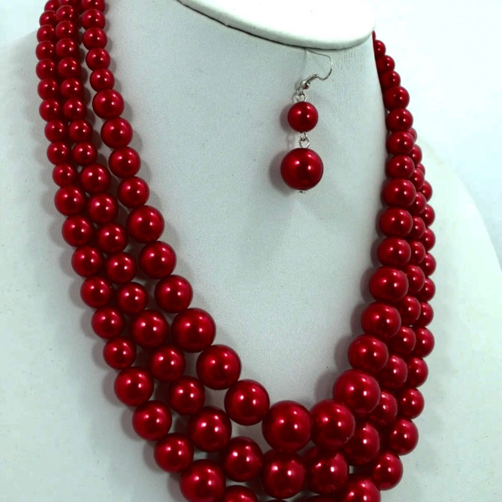 Ladies 18” Faux Pearl Necklace